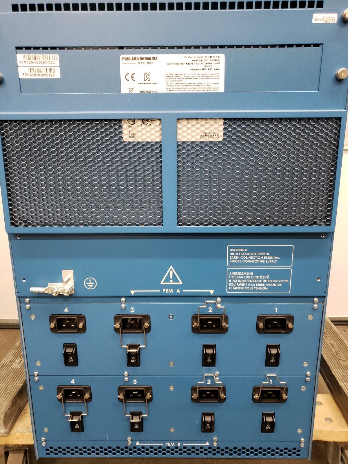 PaloAlto PA-7080 12-Slot Firewall Chassis w/ 3x PA-7000-20GQ-NPC & 4x 2500W PSU