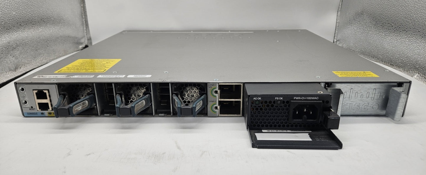 Cisco Catalyst C3850 24-Port PoE+ GbE Network Switch w/ NM-4-1G WS-C3850-24U-S3