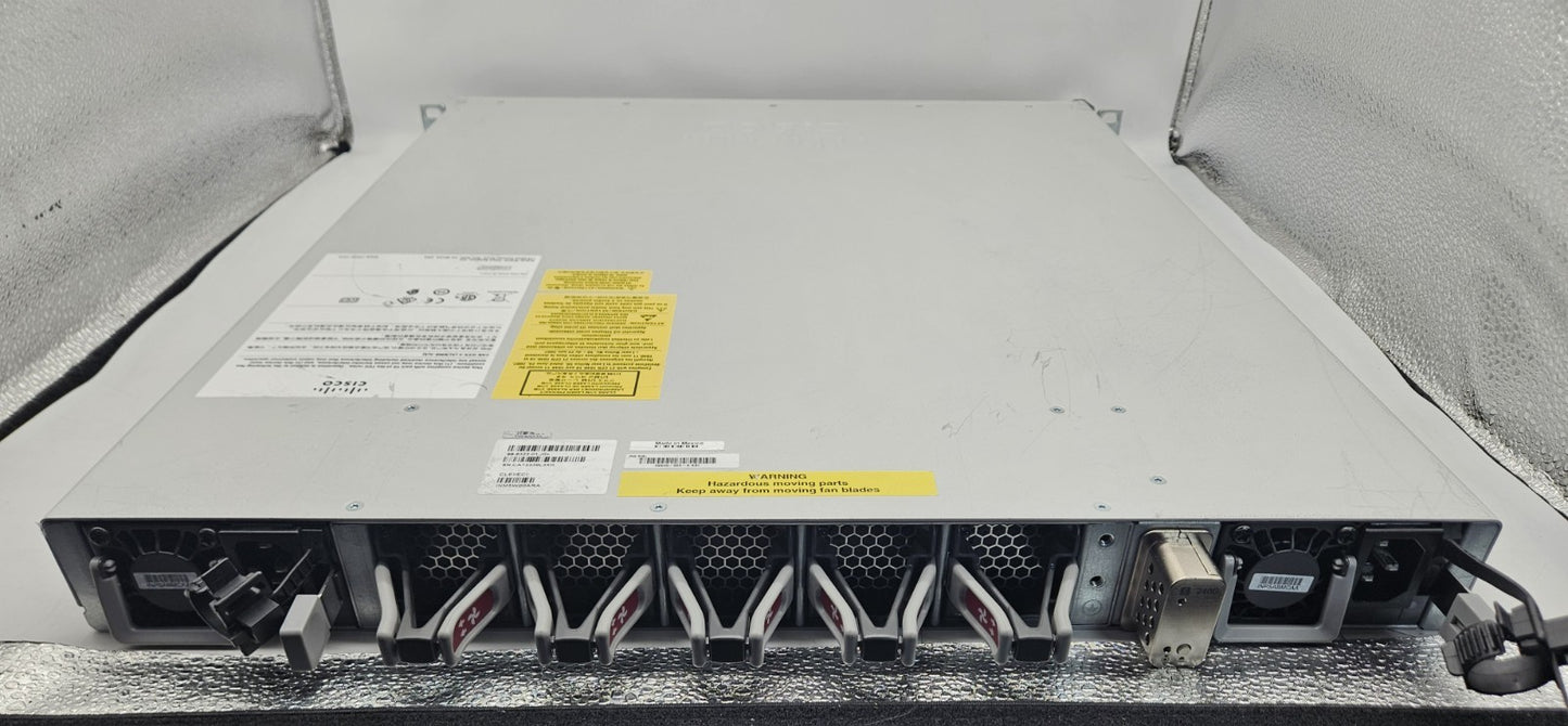 Cisco Catalyst 9500 32-Port 100Gb QSFP Network Switch w/ 2x PS C9500-32C-A READ*4
