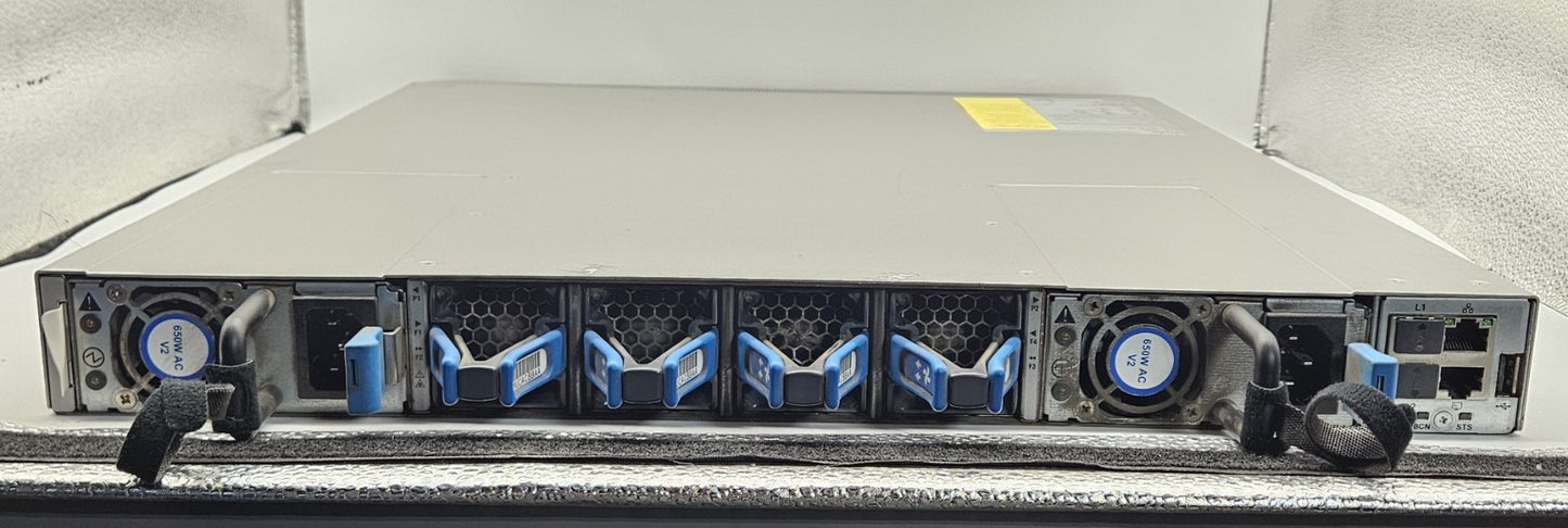 Cisco Nexus 9266C 36-Port 100GB QSFP28 Network Switch w/2x PSU(Blue) N9K-C9236C3