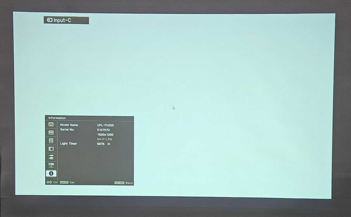 Sony Laser WUXGA 3LCD 6000 Lumens Projector (5976 Hours) (GREEN TINT) VPL-FHZ658