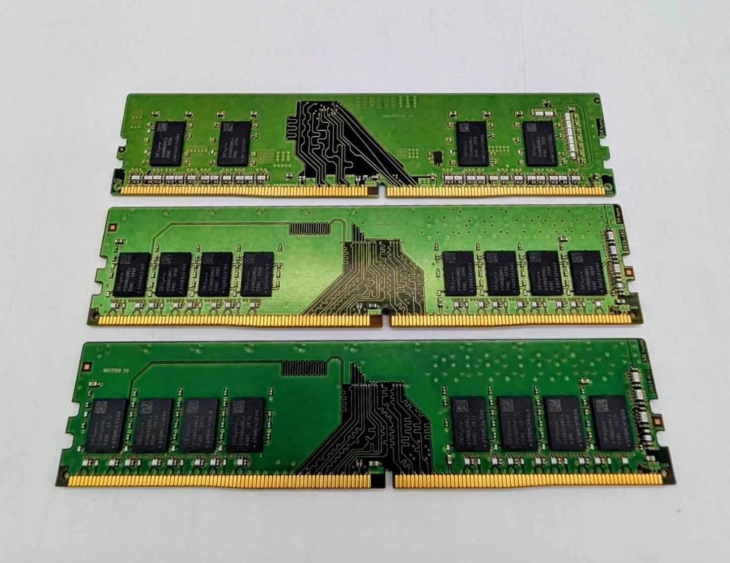 Lot Of 3 8gb DDR4 Hynix HMA81GU6DJR8N-XN 3200MHz PC4-25600 1Rx8 1.2V UDIMM1