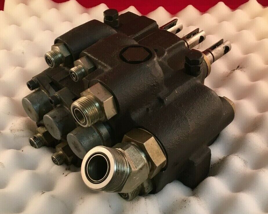 Clark Hydraulic Control Valve TM15 TM17 TM20 2799928