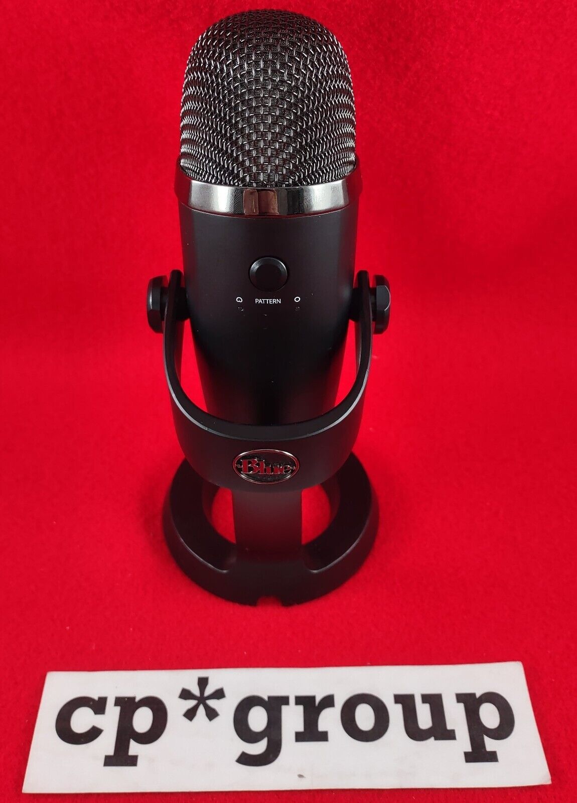 Blue Premium Multi-Pattern USB Microphone with Blue VO!CE 888-000302