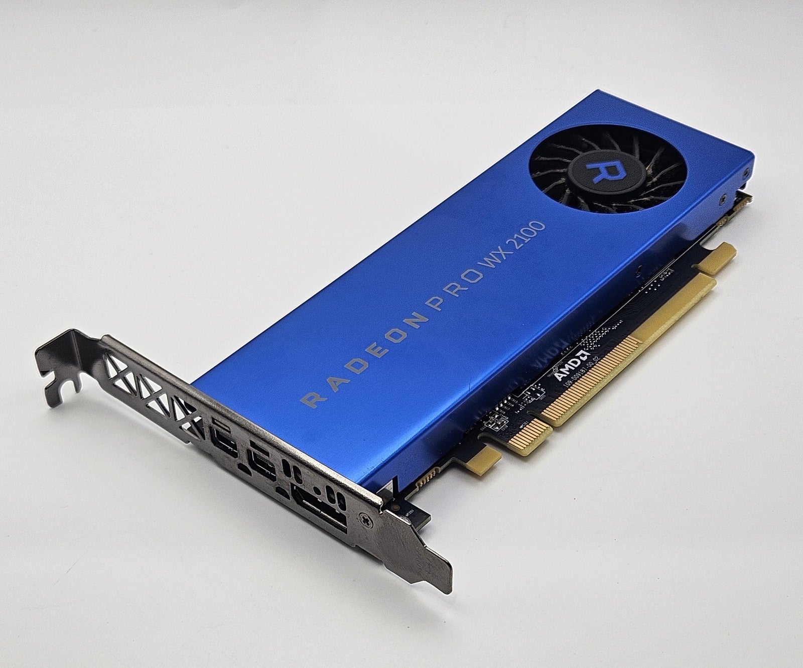 AMD Radeon Pro WX2100 2GB GDDR5 PCI-E 3.0 x8 Video Graphics Card0