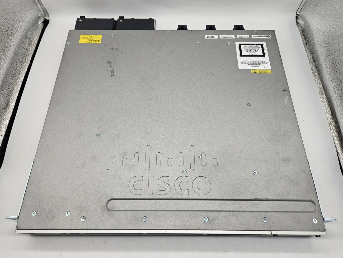 Cisco 3850 48-Port GbE (12-10GbE) Network Switch w/ 2x PSU WS-C3850-12X48U-L2