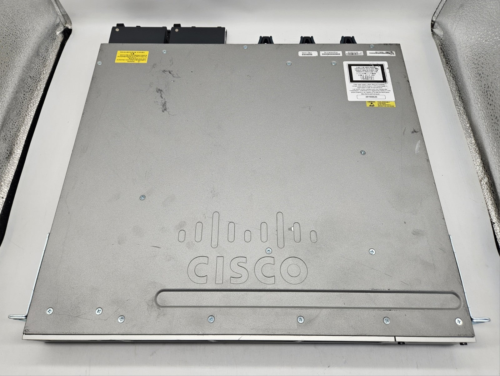 Cisco 3850 48-Port GbE (12-10GbE) Network Switch w/ 2x PSU WS-C3850-12X48U-L2