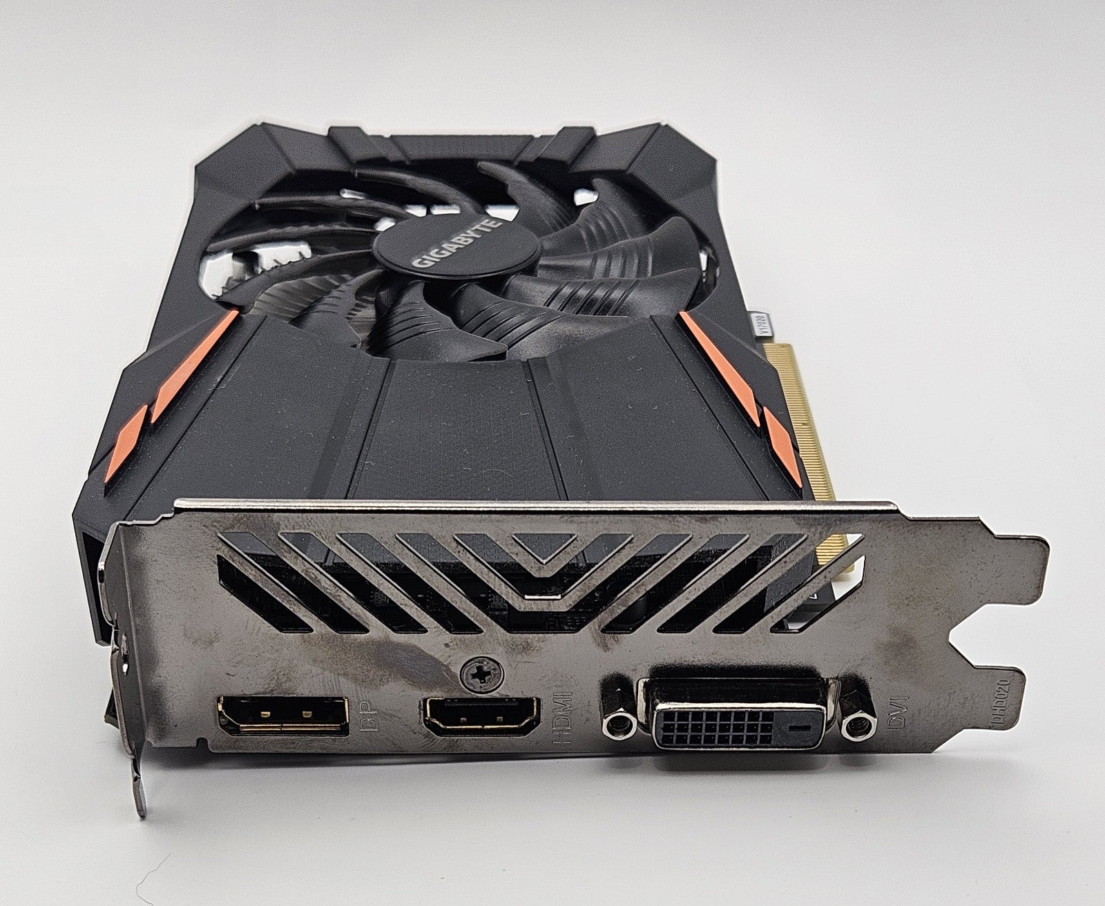 Gigabyte Radeon RX 550 2GB GDDR5 PCI-E 3.0 x16 Video Graphics Card GV-RX550D5-2G1