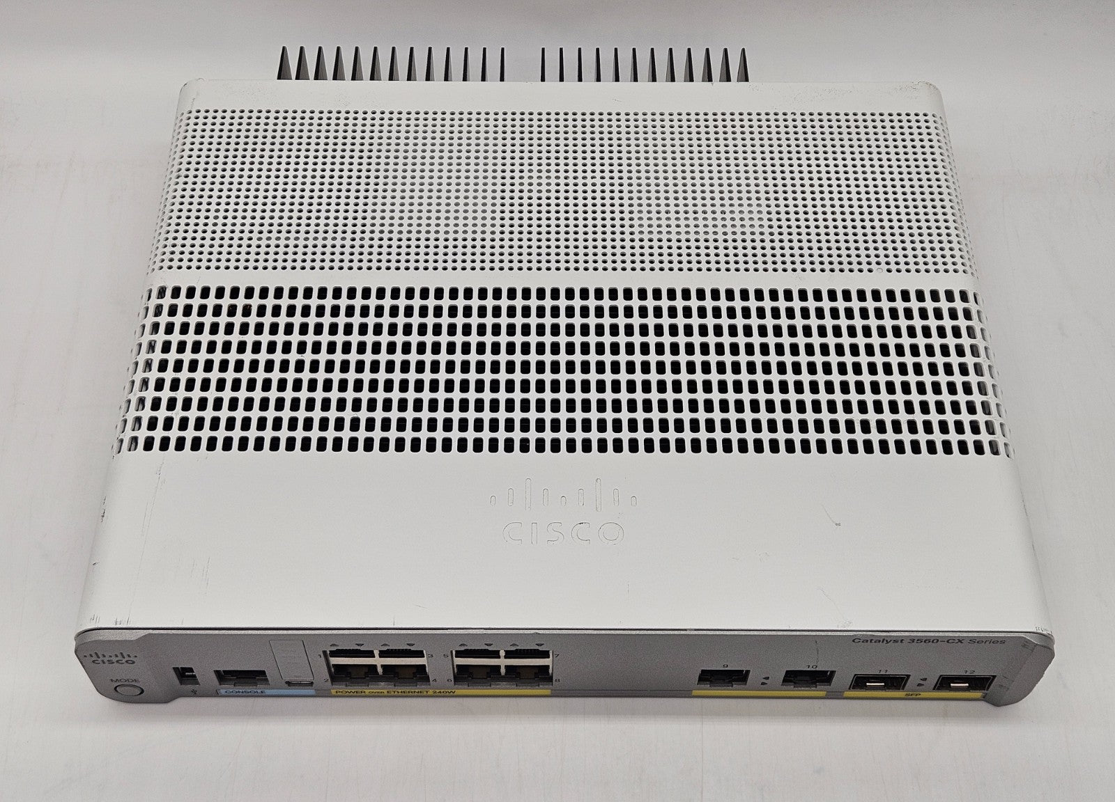 Cisco Catalyst 3560CX 8-Port GbE PoE+ 2-Port SFP Network Switch WS-C3560CX-8PC-S2