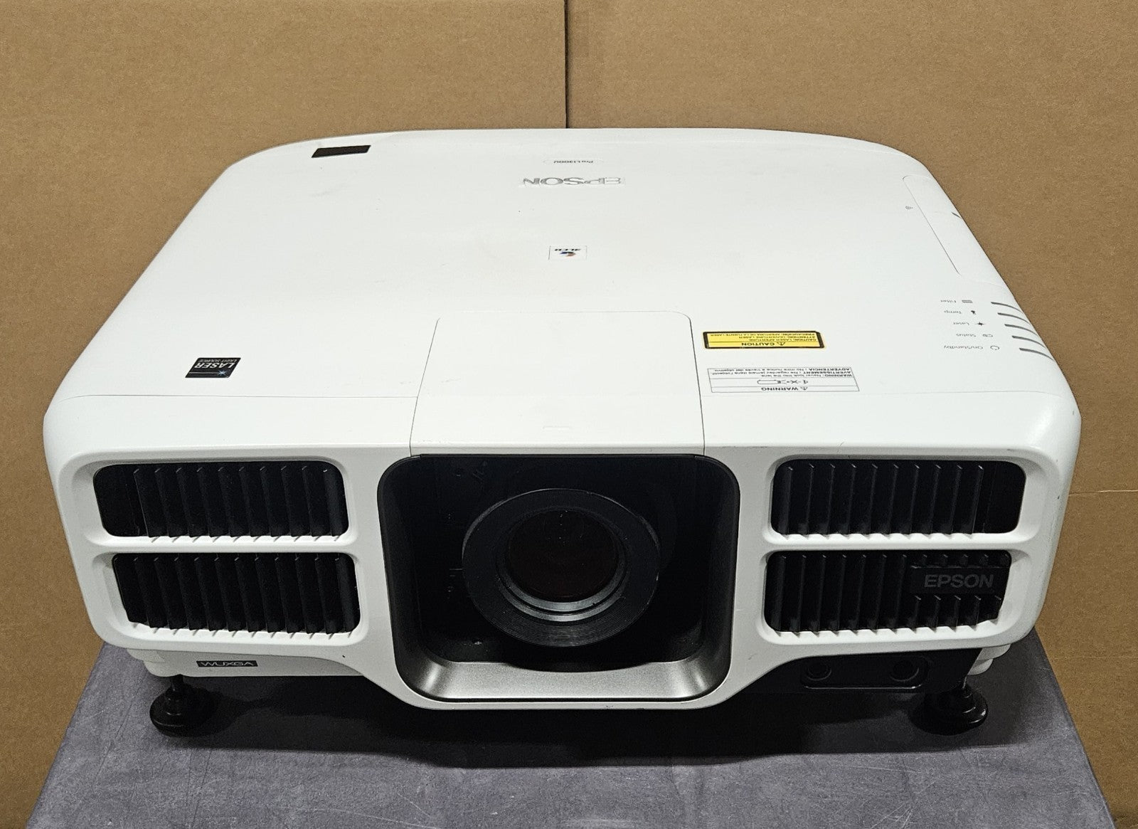 Laser WUXGA 3LCD 8000 Lumens Projector 4171 Hours (Green Spot) PRO L1300U0