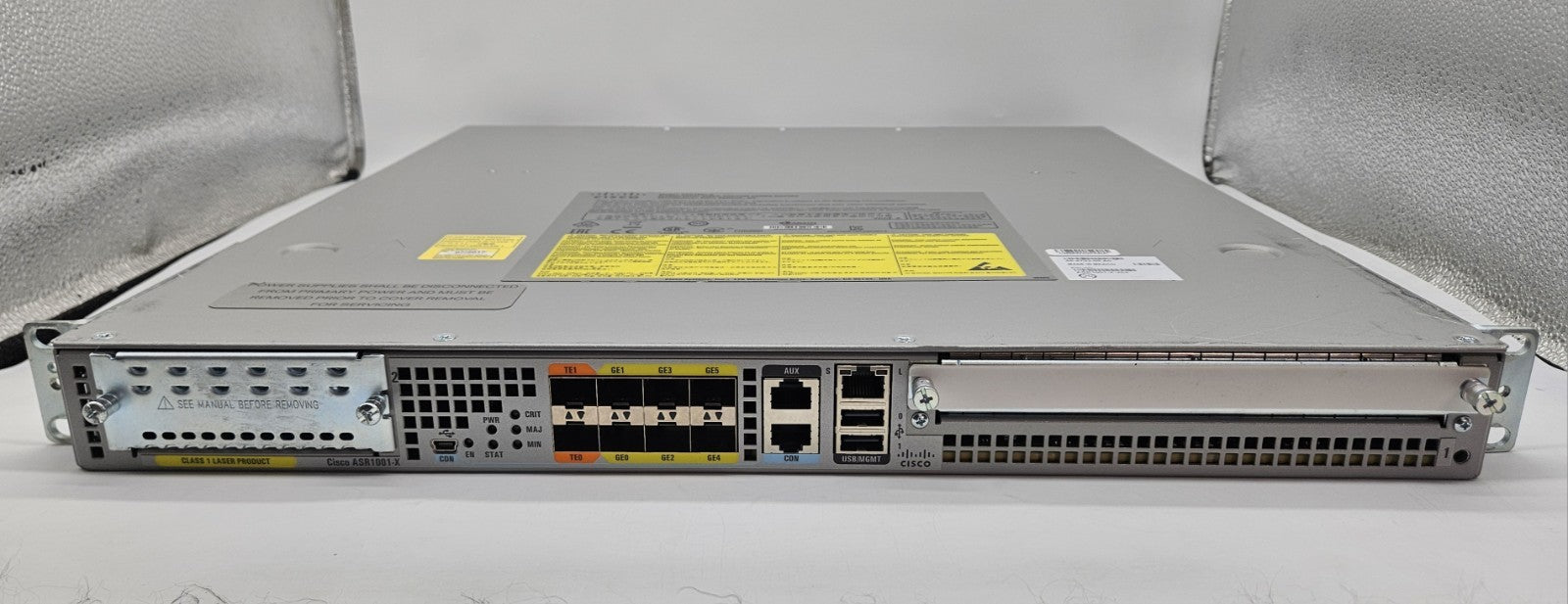 Cisco 2-10Gb & 6-1Gb SFP Aggregation Services Router w/ Licenses ASR1001-X1