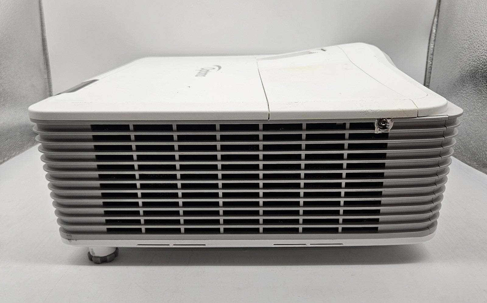 Optoma 5500 Lumems 1080p DLP Full 3D Projector 379 Hours (Clean Image) EH515T5