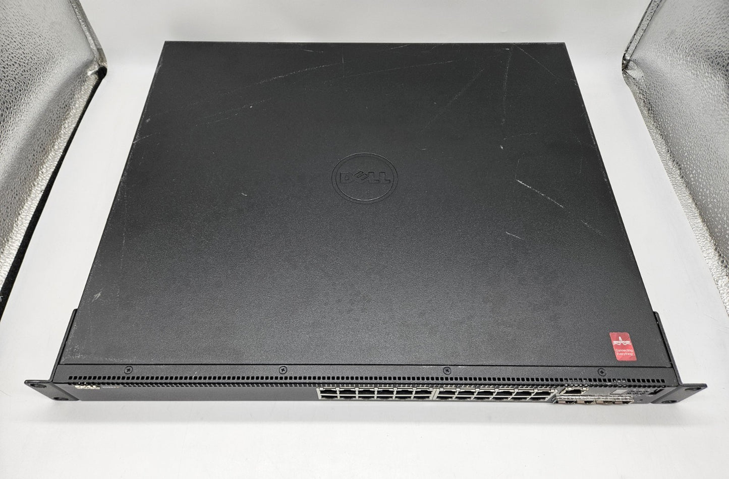 Dell 24-Port PoE+ Gigabit Ethernet 4-Port 10Gb SFP Layer 2 Network Switch N1524P2