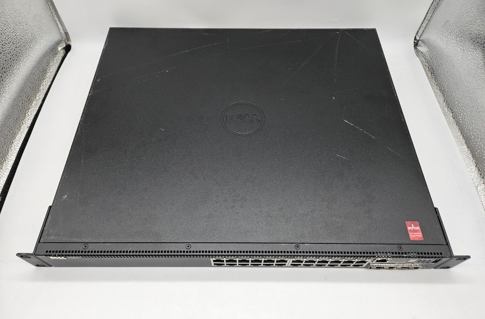 Dell 24-Port PoE+ Gigabit Ethernet 4-Port 10Gb SFP Layer 2 Network Switch N1524P2