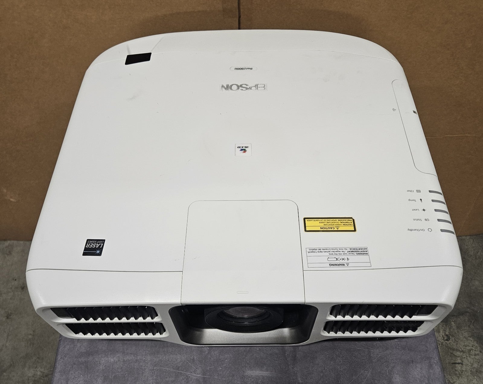 Laser WUXGA 3LCD 8000 Lumens Projector 4171 Hours (Green Spot) PRO L1300U2
