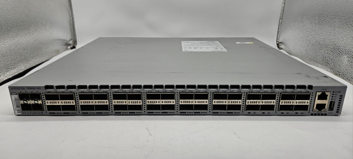 Arista 32-Port 40Gb QSFP+ & 4-Port 10Gb SFP+ Network Switch DCS-7050QX-32S-R1
