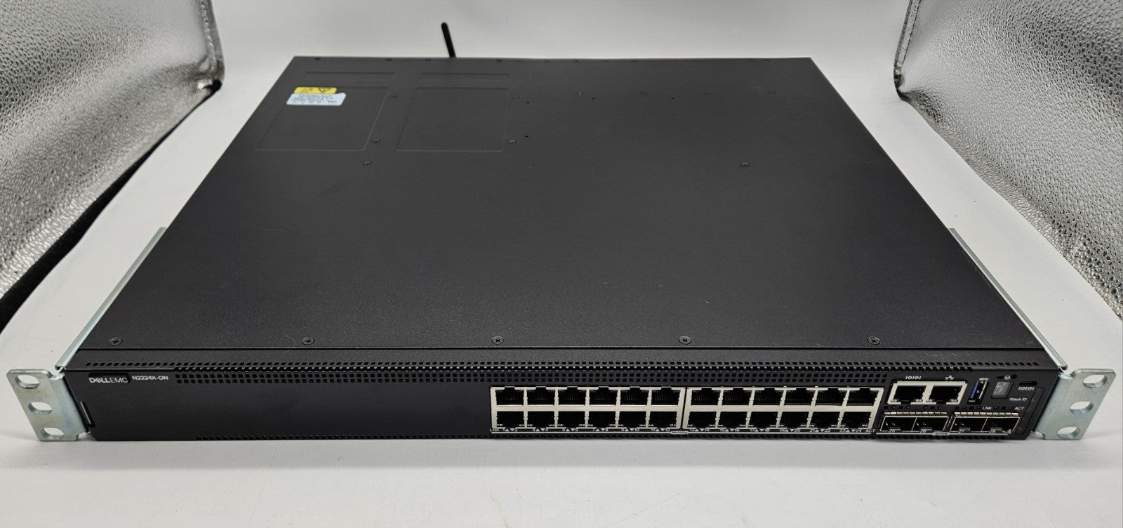 Dell PowerSwitch 24-Port 2.5Gb Ethernet 4-Port 25G SFP Network Switch N2224X-ON0