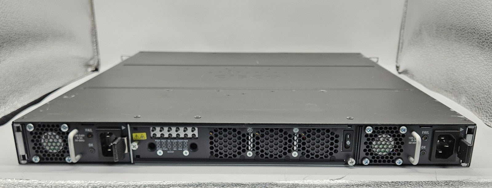 Cisco ISR4431 4-Port GbE & 4-Port SFP Integrated Service Router (No Bezel)3