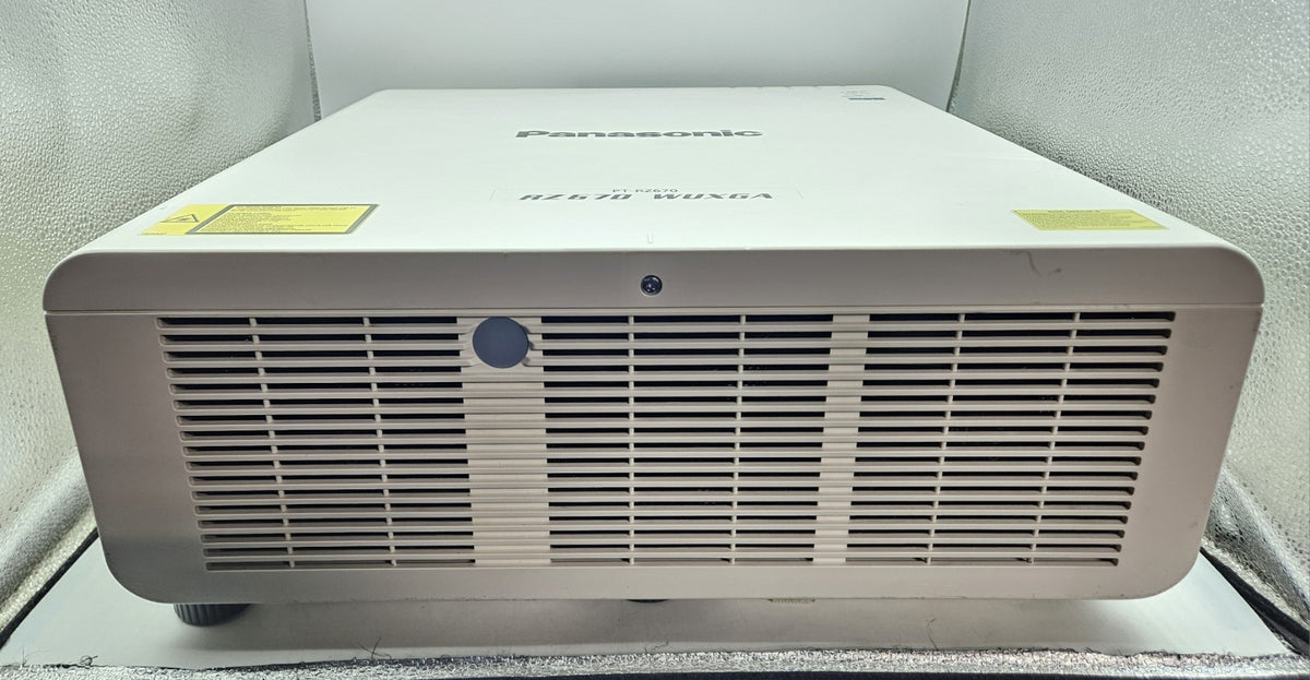 Panasonic Laser WUXGA DLP 6500 Lumens Auditorium Projector 8381 Lamp PT-RZ670 **1