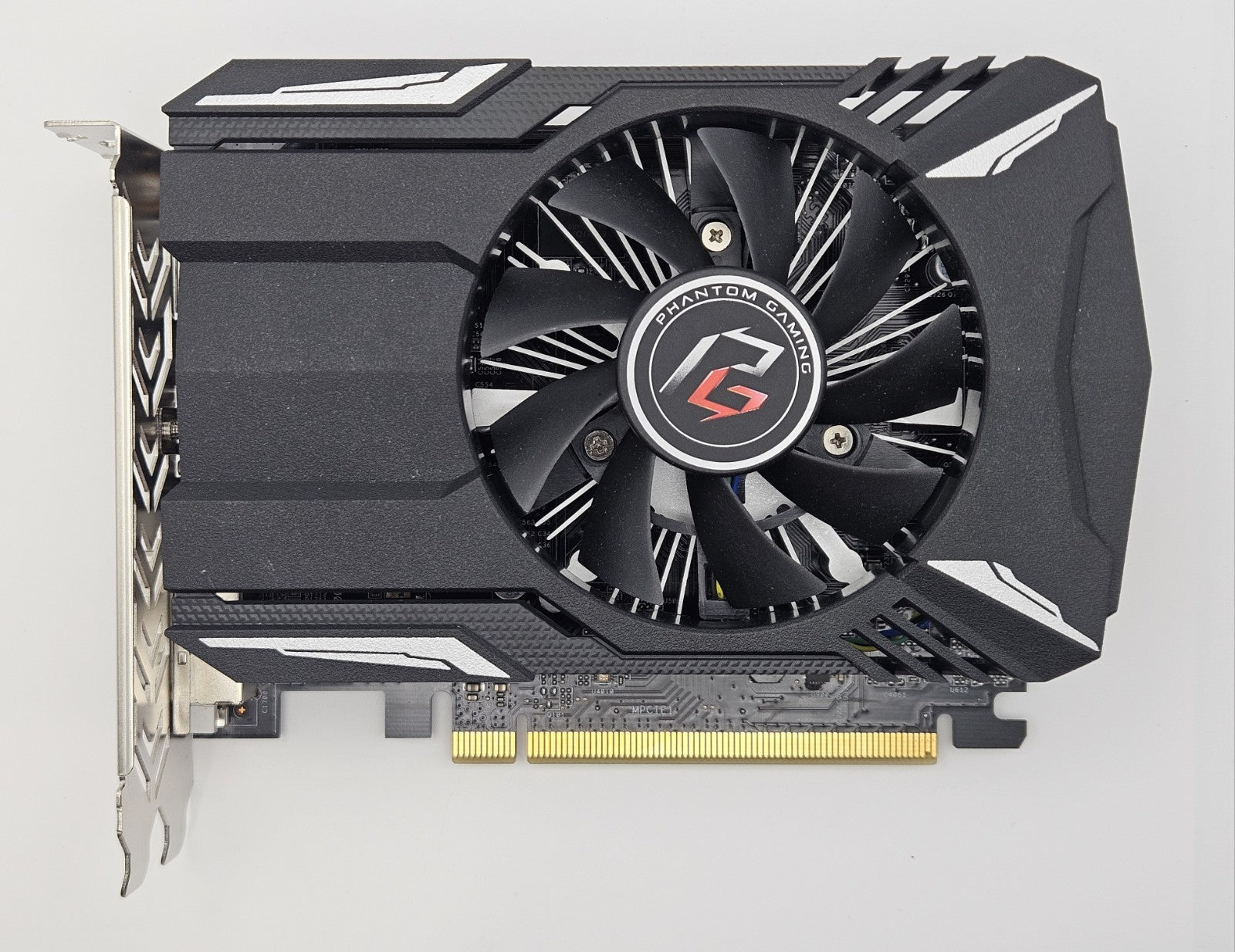 ASRock Phantom Gaming Radeon RX 550 2GB GDDR5 PCI-E 3.0 x16 Video Graphics Card2