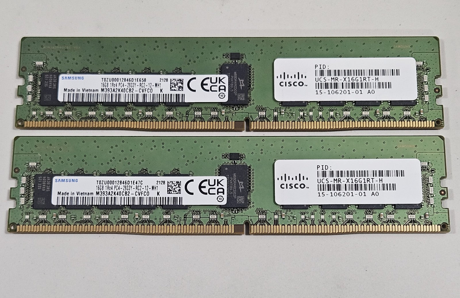 LOT OF 2 16GB 1Rx4 PC4-23400 DDR4-2933MHz ECC REG Server RAM M393A2K40CB2-CVF0