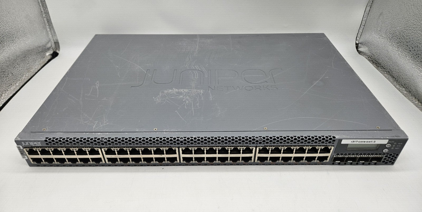 Juniper 48-Port GbE PoE+ & 4-Port 10GB SFP+ Network Switch EX3300-48P0