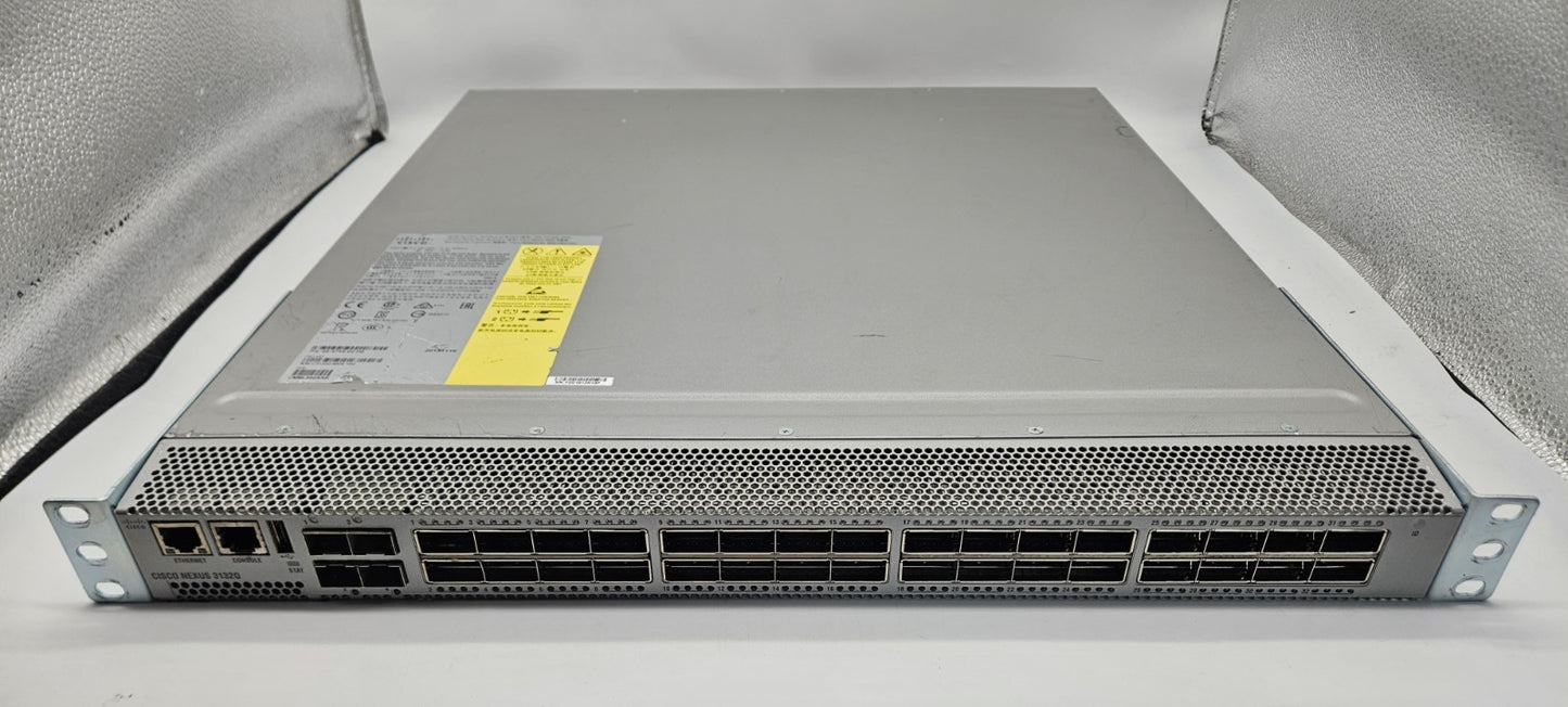Cisco Nexus 3132Q 32-Port QFSP+ & 4-SFP+ Network Switch LAN ENT N3K-C3132Q-40GE0