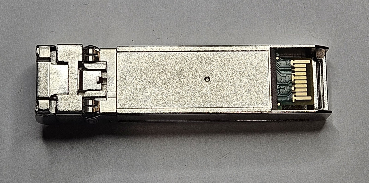 LOT OF 4 Finisar 10GB-SR MMF 300m 850nm Duplex LC SFP+ Transceiver FTLX8574D3BCV2