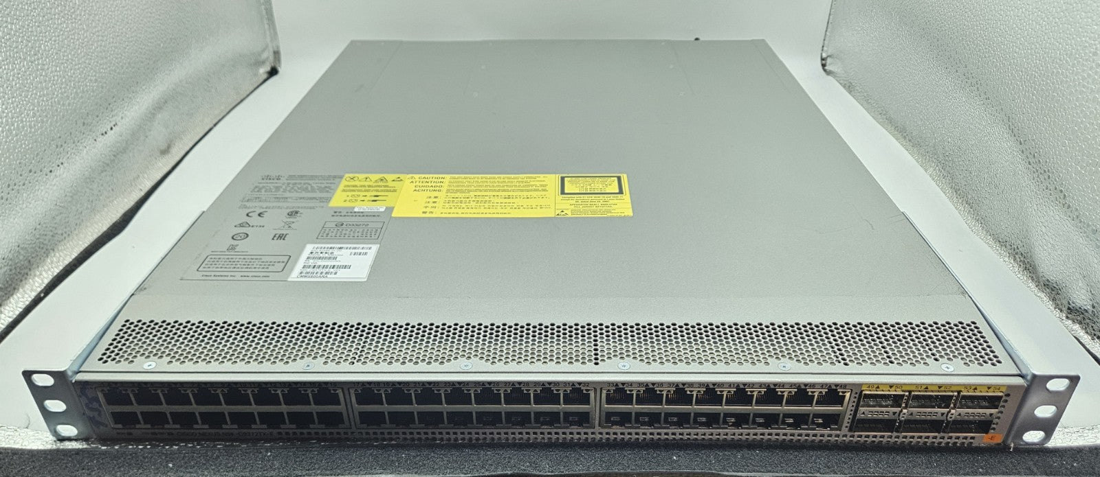 Cisco Nexus 9300 48-Port 10GbE & 6-Port 40Gb QSFP+ w/ 2x 650W PSU N9K-C9372TX-E0