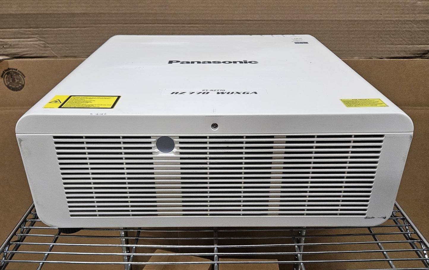 Panasonic Laser WUXGA DLP 7000 Lumens Projector 6063 Hours 6024 Lamp PT-RZ7702