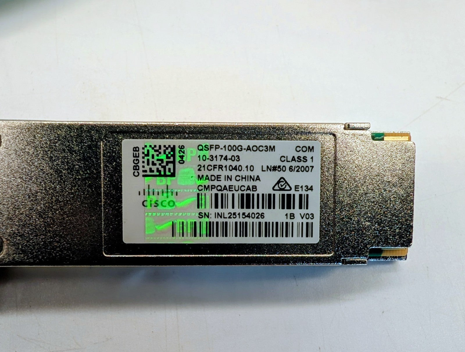 Cisco QSFP-100G-AOC3M 100G QSFP28 to QSFP28 3-Meter Active Optical Cable1