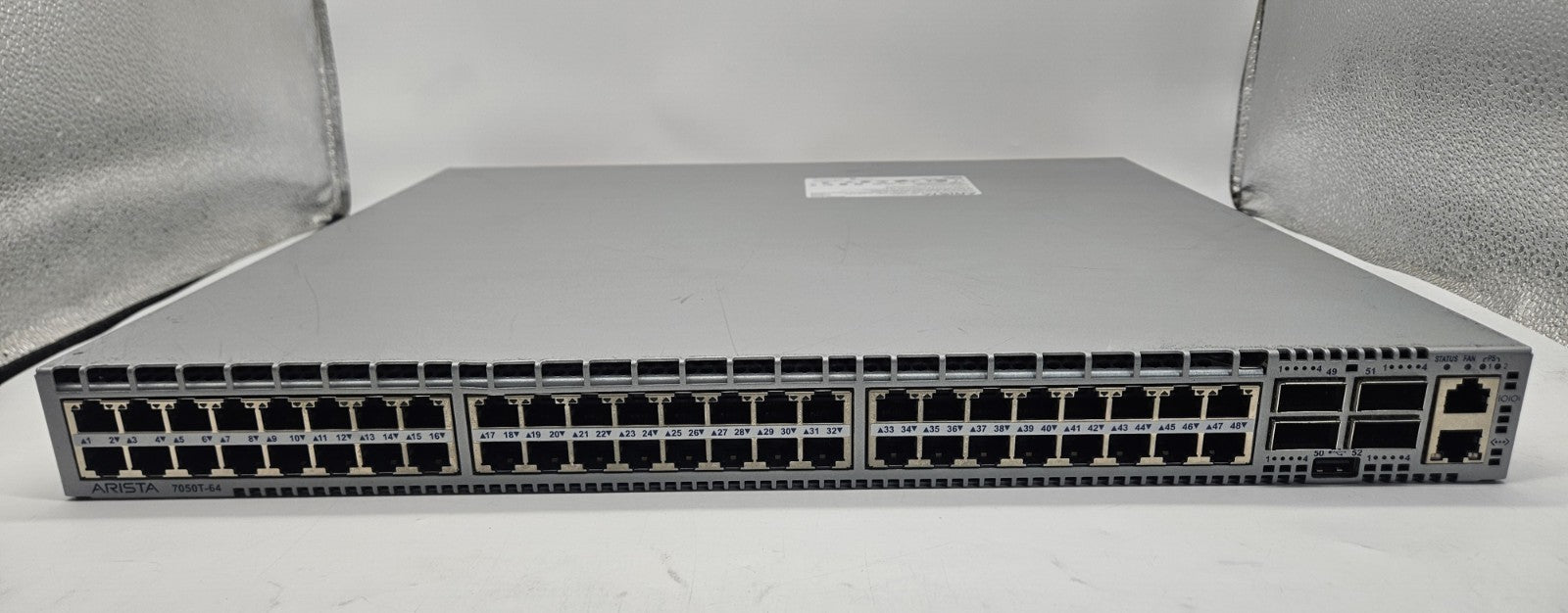 Arista 7050T 48-Port 10GbE 4-QSFP+ Network Switch w/2x PSU (RED) DCS-7050T-641