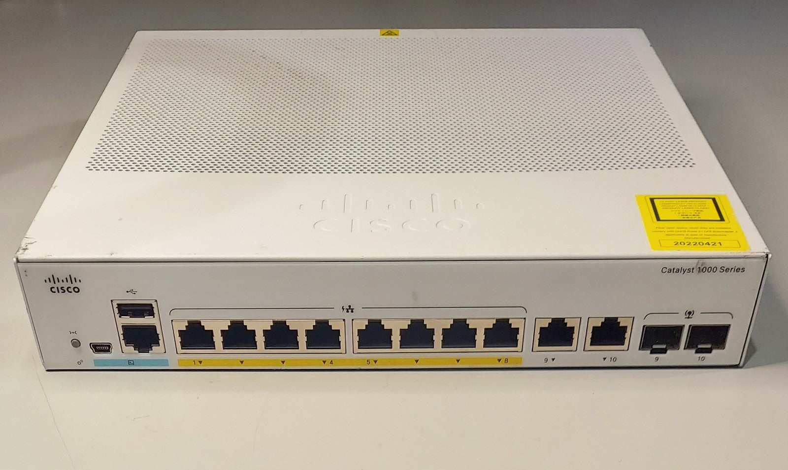 Cisco Catalyst 8-Port PoE+ GbE & 2-Port DP SFP Network Switch C1000-8FP-2G-L0