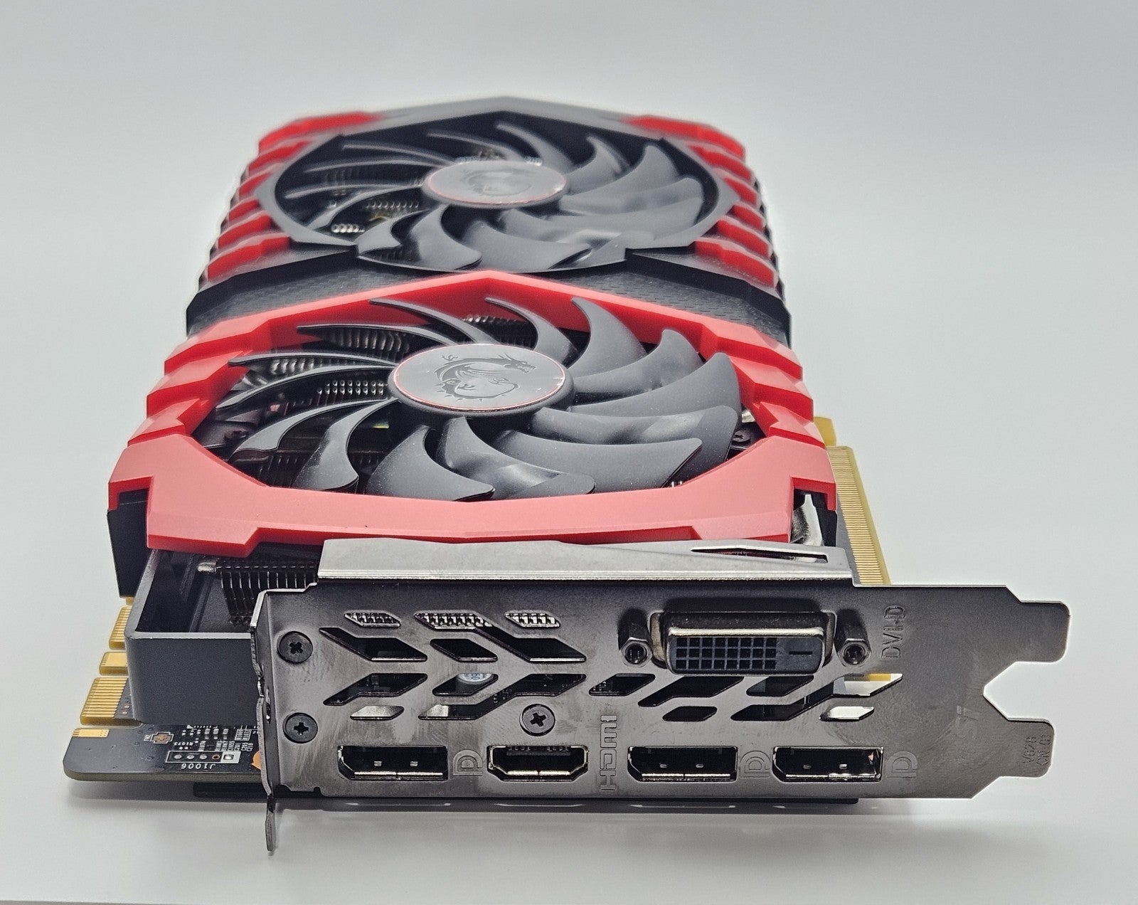 MSI GeForce GTX 1070 Ti Gaming 8GB GDDR5 PCI-E 3.0 x16 Video Graphics Card1