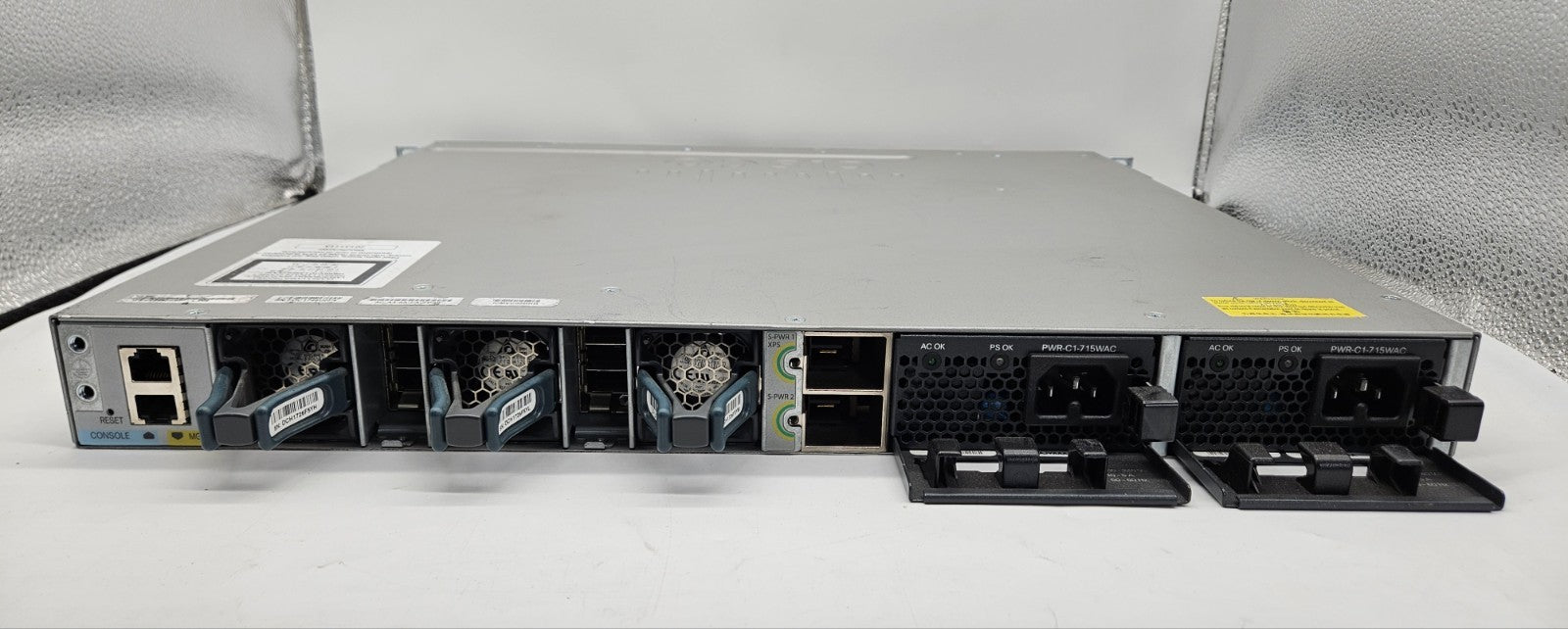 Cisco Catalyst 3850 48-Port GbE PoE+ Network Switch w/ 2xPS & Mod WS-C3850-48P-L3