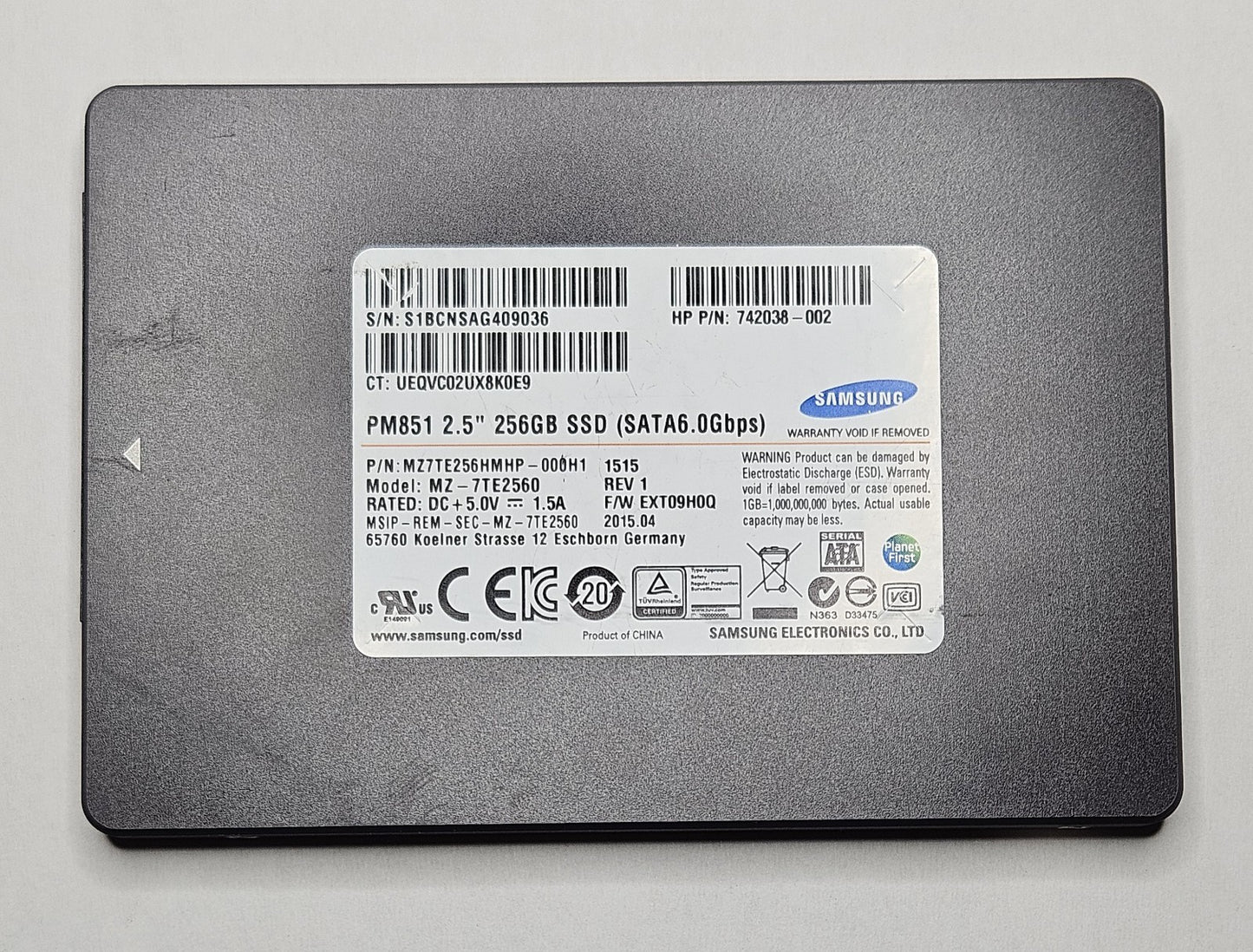 Samsung MZ-7TE2560 PM851 256GB TLC SATA 6Gbps (AES-256) 2.5" MZ7TE256HMHP1