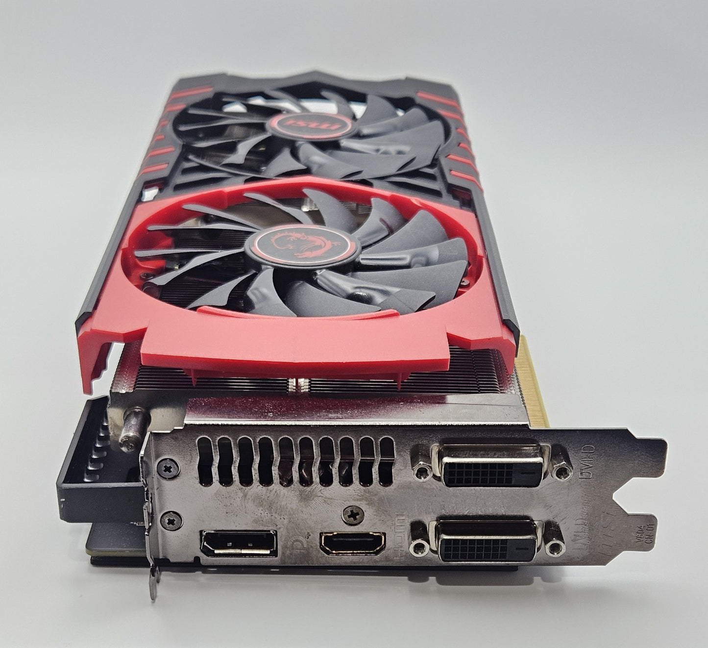 MSI Radeon R9 390X 8GB GDDR5 PCI-E 3.0 x16 Video Graphics Card1
