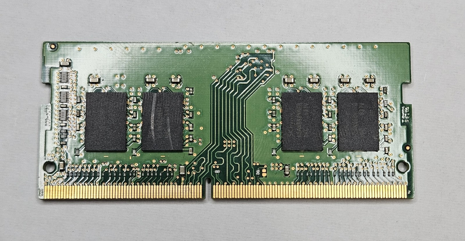LOT OF 2 Hynix 8GB PC4-19200 DDR4-2400MHz SoDimm Laptop Memory HMA81GS6AFR8N-UH2
