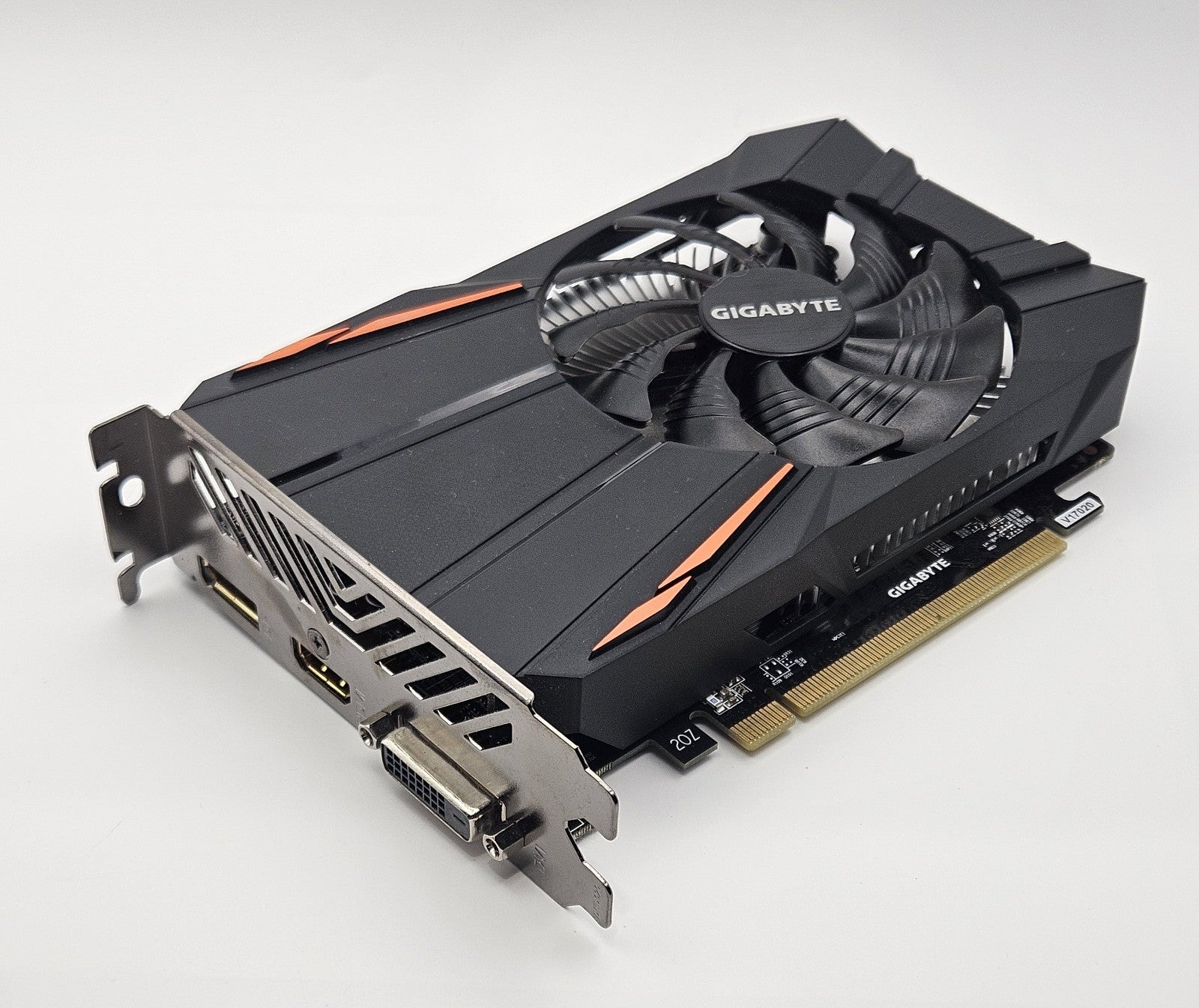 Gigabyte Radeon RX 550 2GB GDDR5 PCI-E 3.0 x16 Video Graphics Card GV-RX550D5-2G0