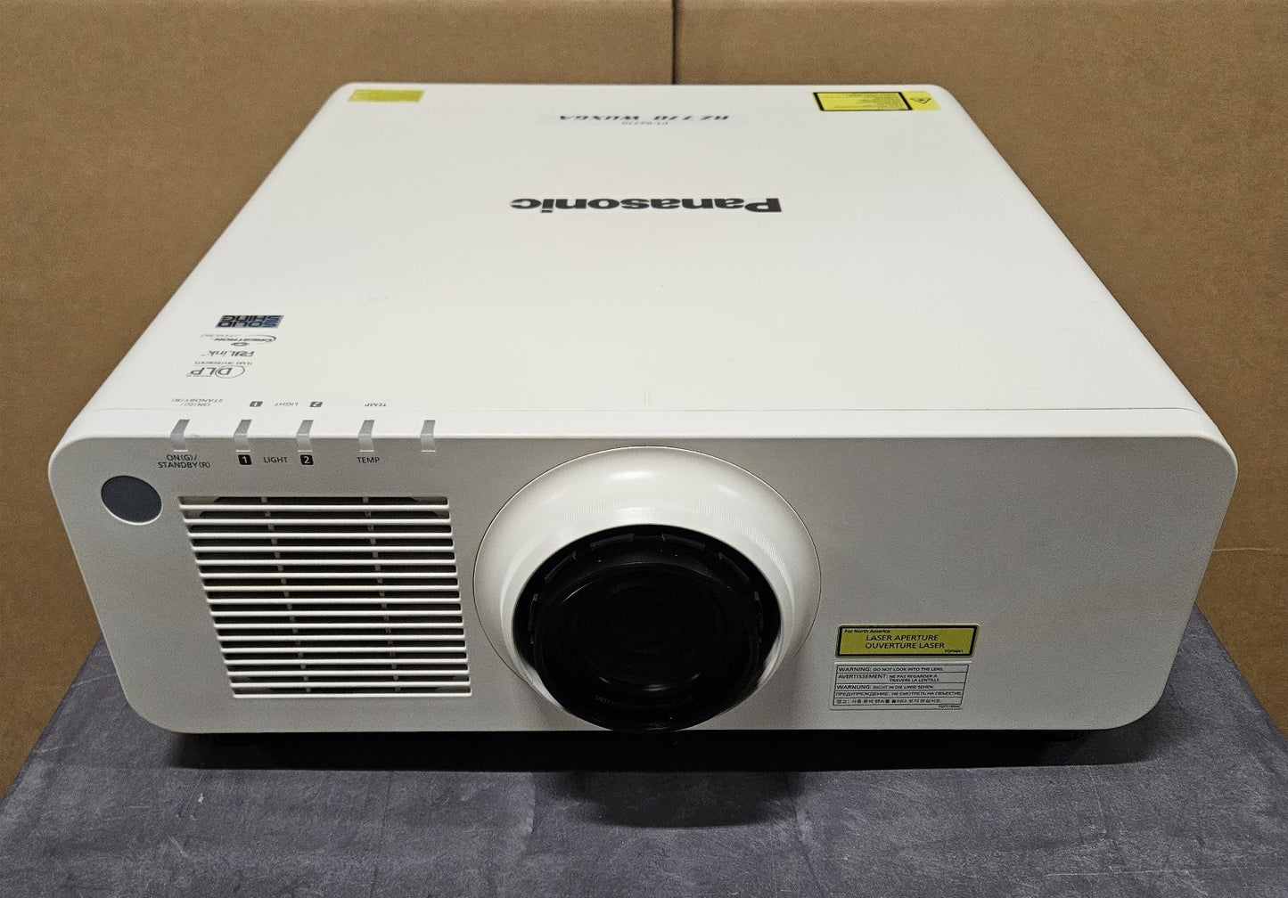 Panasonic Laser WUXGA DLP 7000 Lumens Projector 4925 Hours 4893 Lamp PT-RZ7700