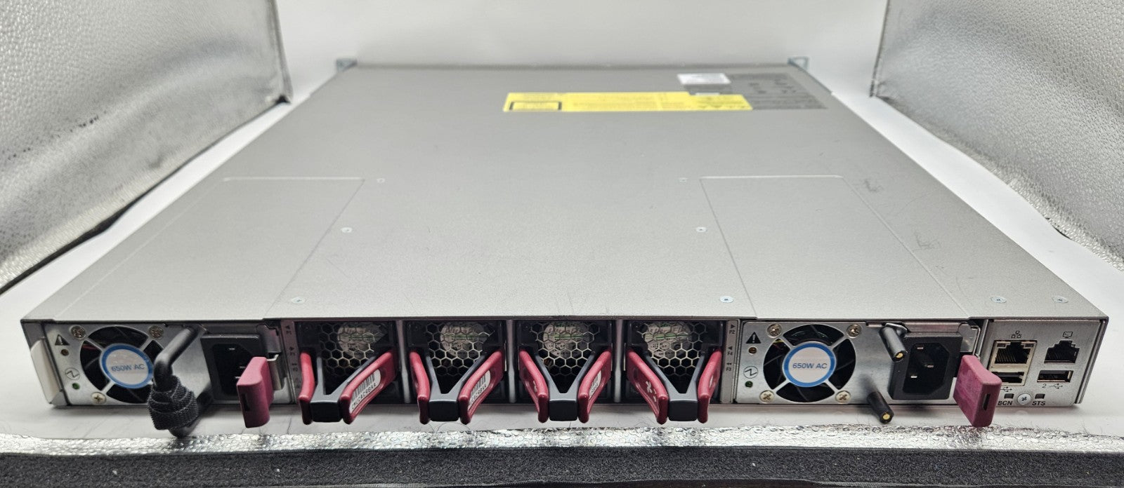 Cisco Nexus 9300 48-Port 10GbE & 6-Port 40Gb QSFP+ w/ 2x 650W PSU N9K-C9372TX-E3