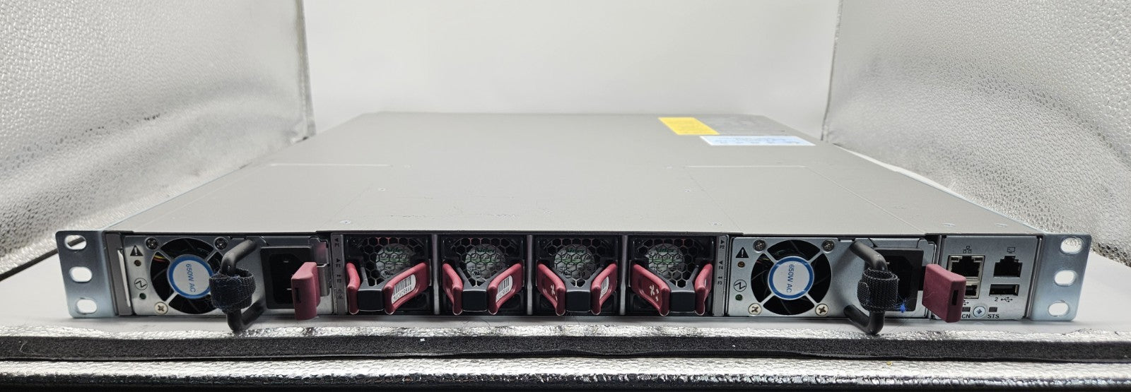 Cisco Nexus 9000 32-Port 40Gb QSFP+ Network Switch w/ 2x PSU N9K-C9332PQ3