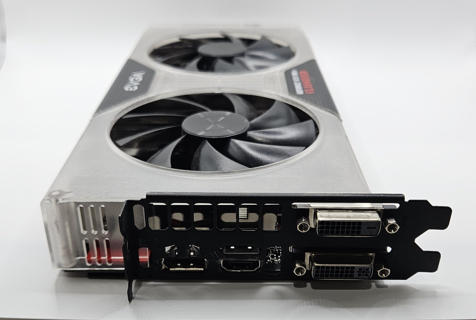 EVGA Nvidia Geforce GTX 780Ti Classified 3GB GDDR5 PCIe 3.0 x16 Video Card2