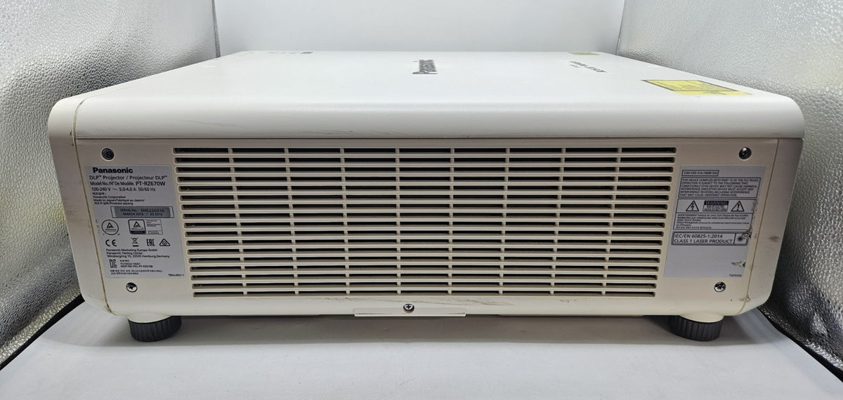 Panasonic Laser WUXGA DLP 6500 Lumens Auditorium Projector 8381 Lamp PT-RZ670 **2