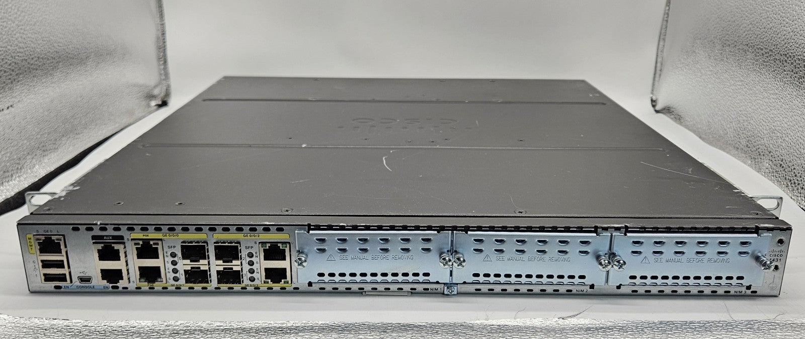 Cisco ISR4431 4-Port GbE & 4-Port SFP Integrated Service Router (No Bezel)1