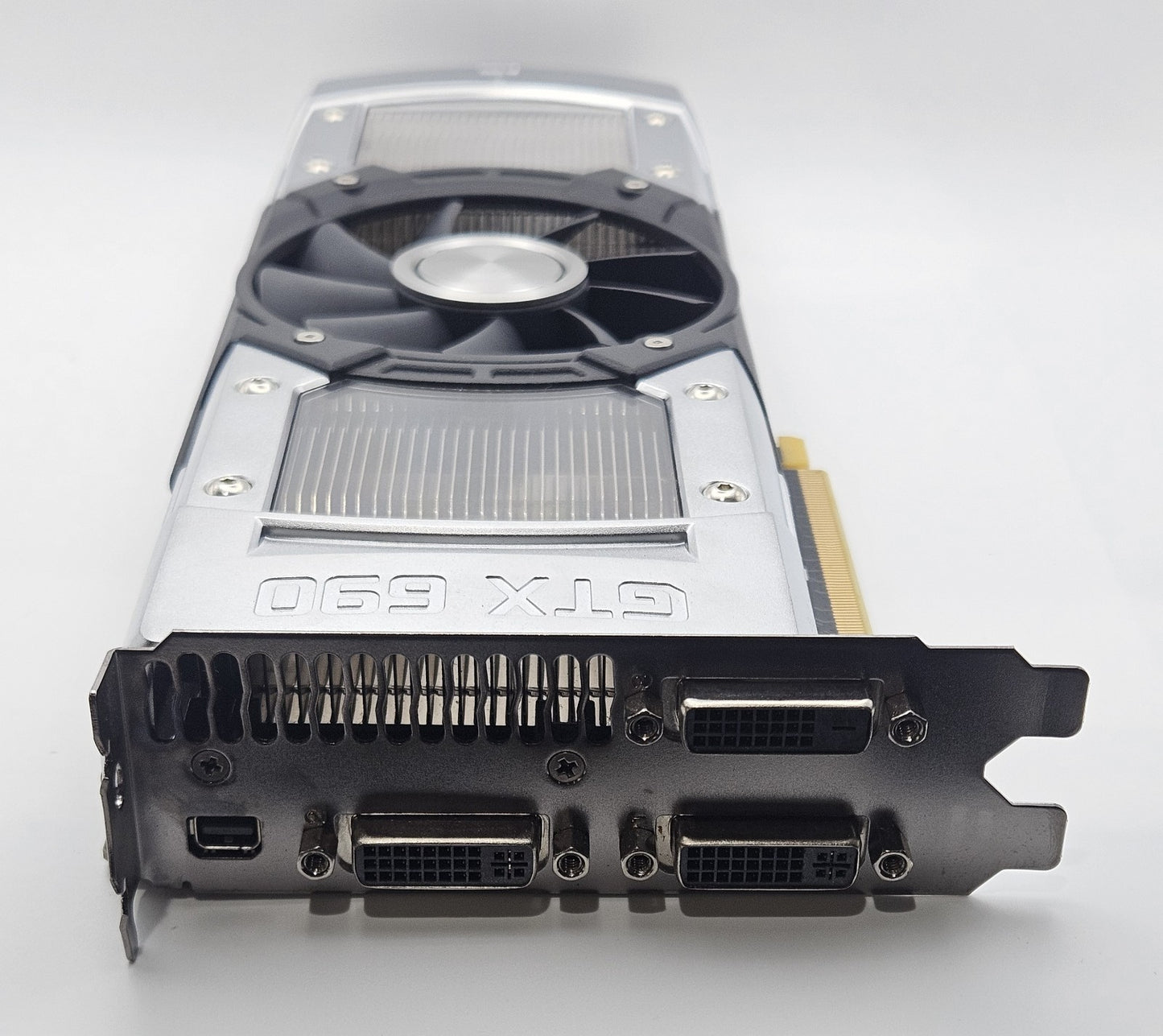 Nvidia Geforce GTX 690 4GB GDDR5 PCI-E 3.0x16 Video Graphics Card 04G-P4-2690-BR1