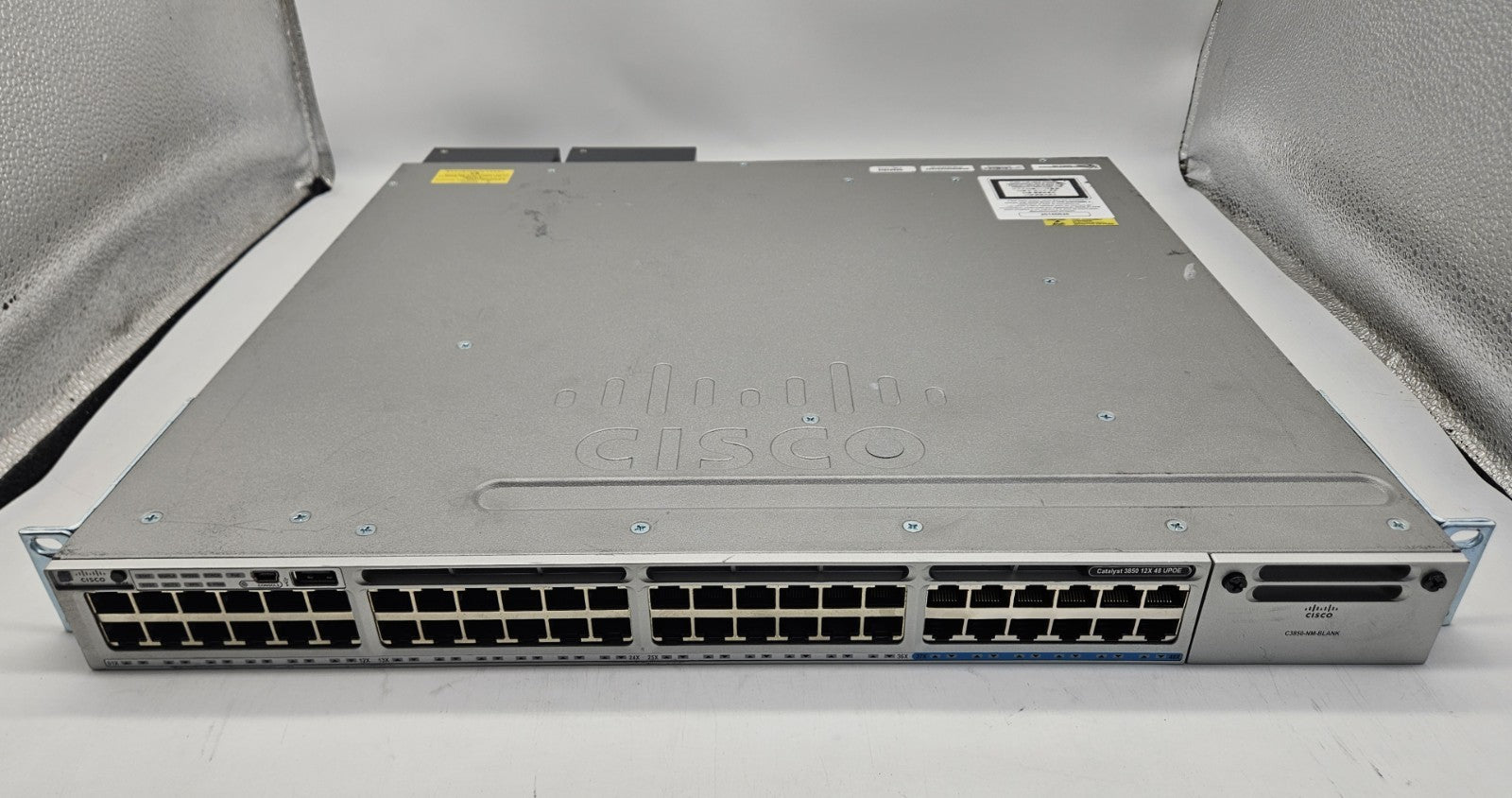 Cisco 3850 48-Port GbE (12-10GbE) Network Switch w/ 2x PSU WS-C3850-12X48U-L0