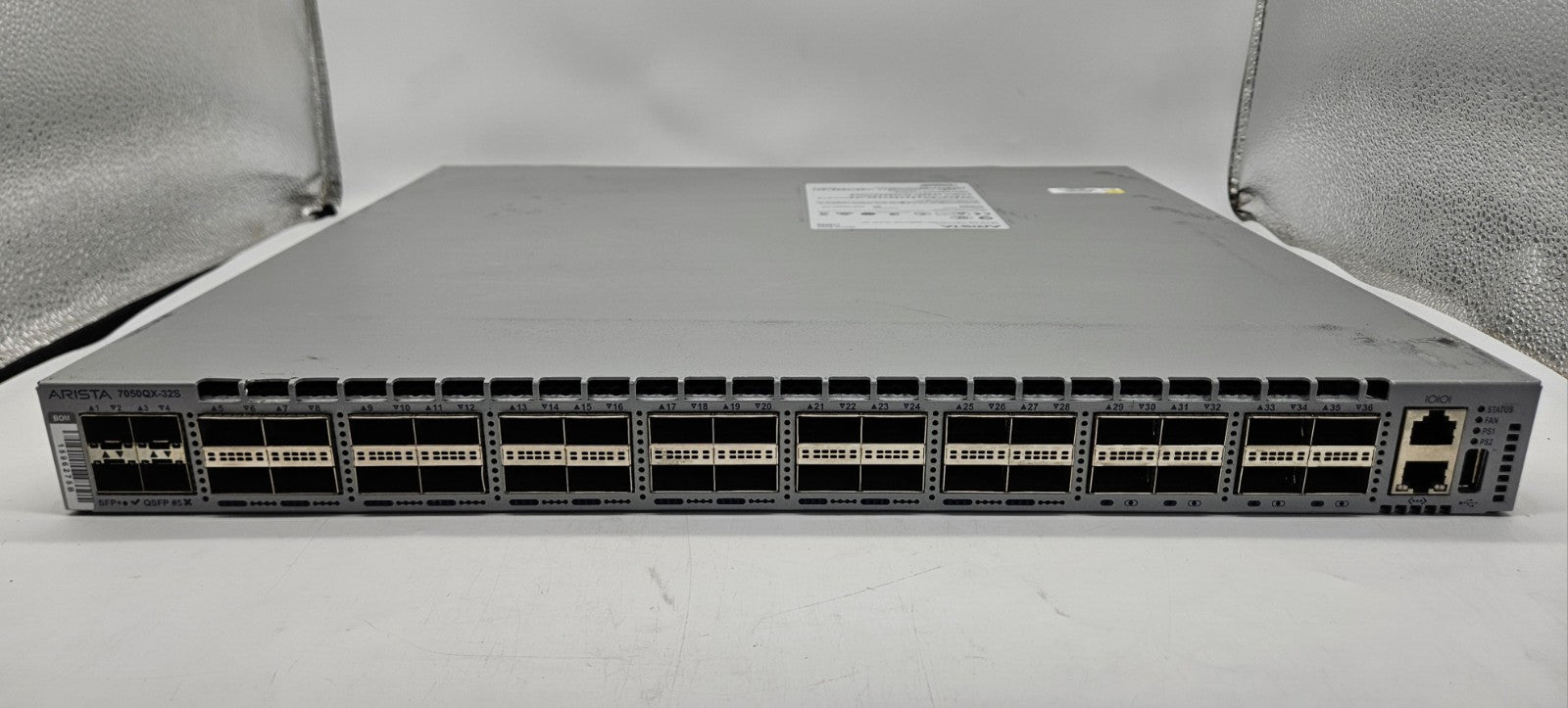 Arista 32-Port 40Gb QSFP+ & 4-Port 10Gb SFP+ Network Switch DCS-7050QX-32S B-F1