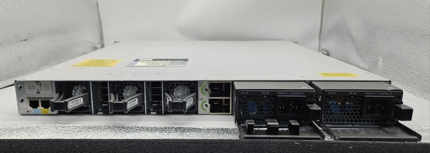 Cisco Catalyst 9300 48-Port 5GB Ethernet Network Switch C9300-48UN-A *1 Bad Port3