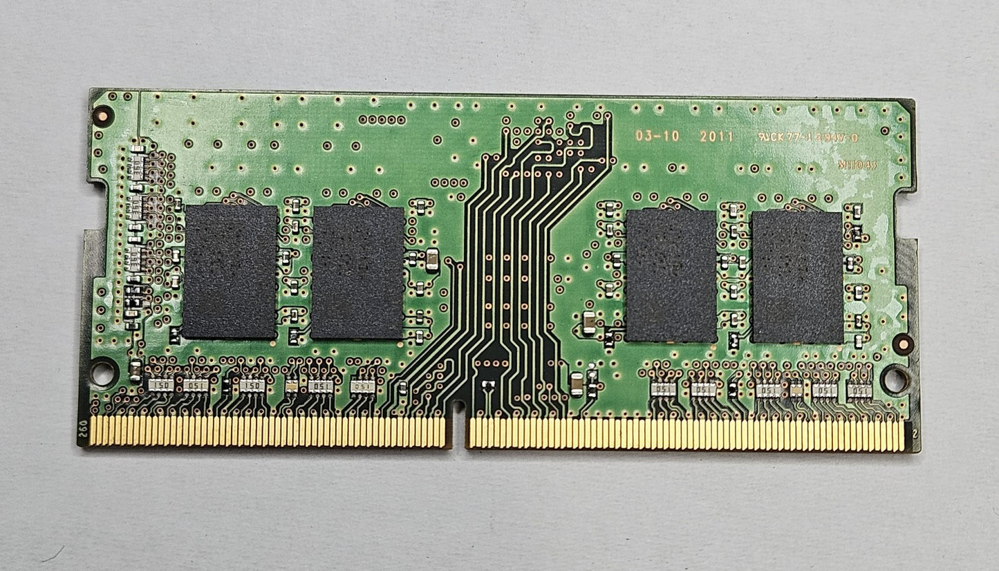Samsung 8GB PC4-21300 DDR4-2666MHz 260-Pin SoDimm Laptop Memory M471A1K43CB1-CTD1